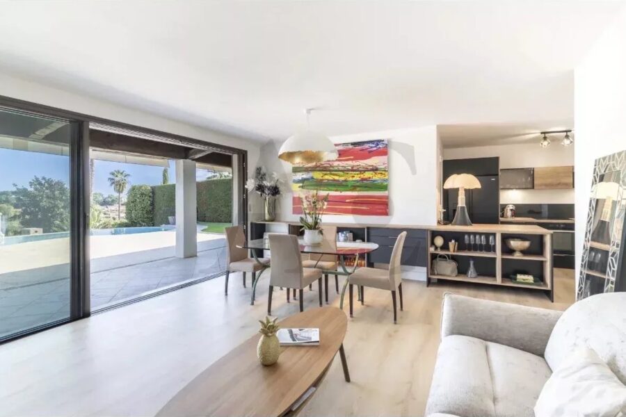 Maison à vendre à Villeneuve-Loubet — Vue mer — photo 7