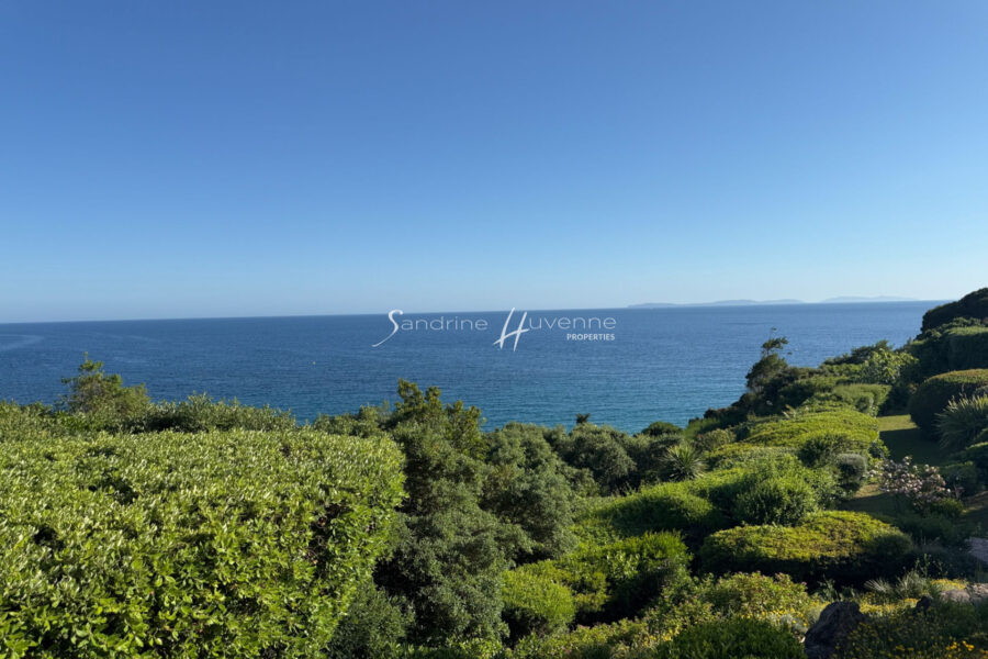 Maison à vendre à La Croix-Valmer — Vue mer — photo 2