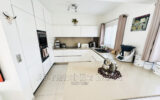 Maison à vendre à Antibes — Vue parc & jardin — photo 6