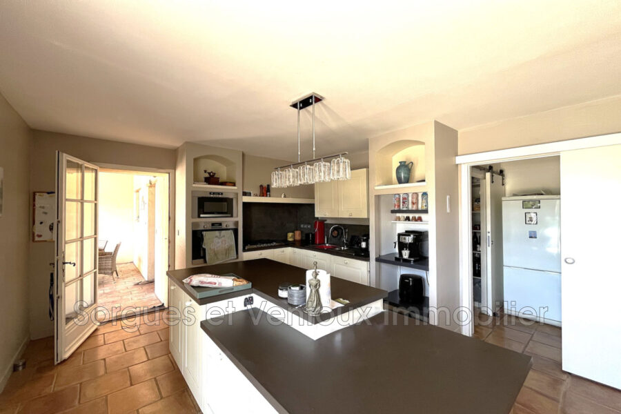 Maison à vendre à Caumont-sur-Durance — Vue parc & jardin — photo 5
