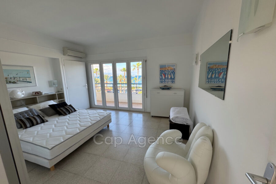 Appartement à vendre à Antibes — Vue mer — photo 4