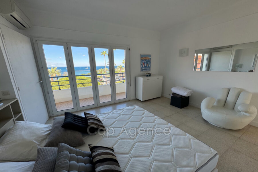 Appartement à vendre à Antibes — Vue mer — photo 3