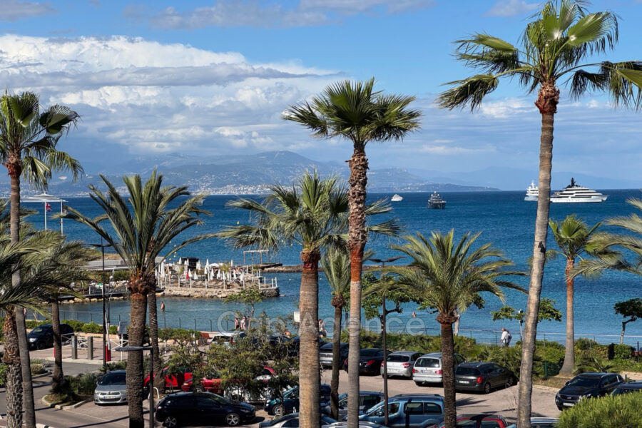 Appartement à vendre à Antibes — Vue mer — photo 2