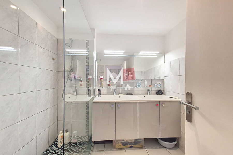 Appartement à vendre à Sainte-Maxime — Vue sur la ville — photo 10