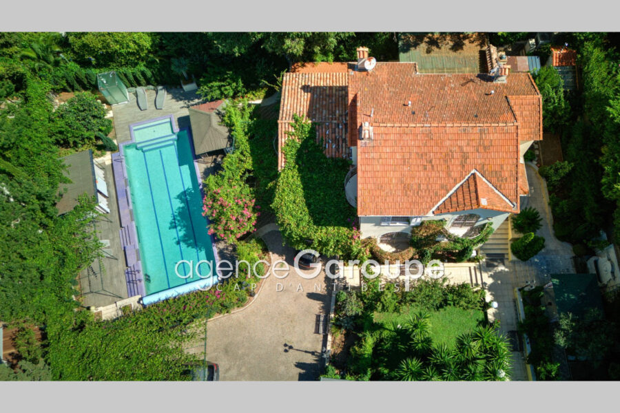 Maison à vendre à Cap-d&rsquo;Antibes — Vue parc & jardin — photo 14