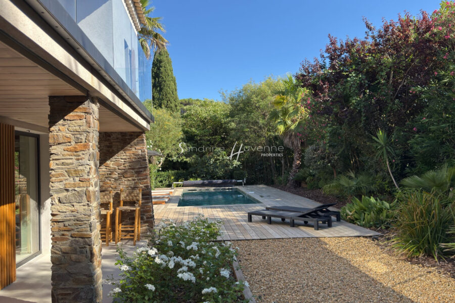 Maison à vendre à La Croix-Valmer — Vue parc & jardin — photo 17