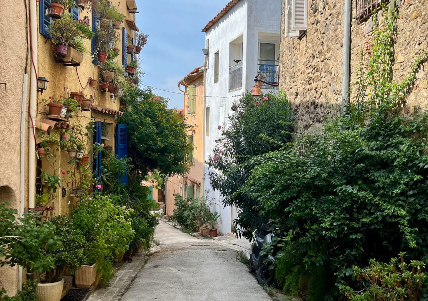 Maison à vendre à Cogolin — Vue sur la ville — photo 17