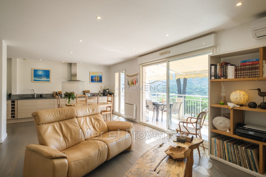 Maison à vendre à Sainte-Maxime — Vue vignes — photo 9