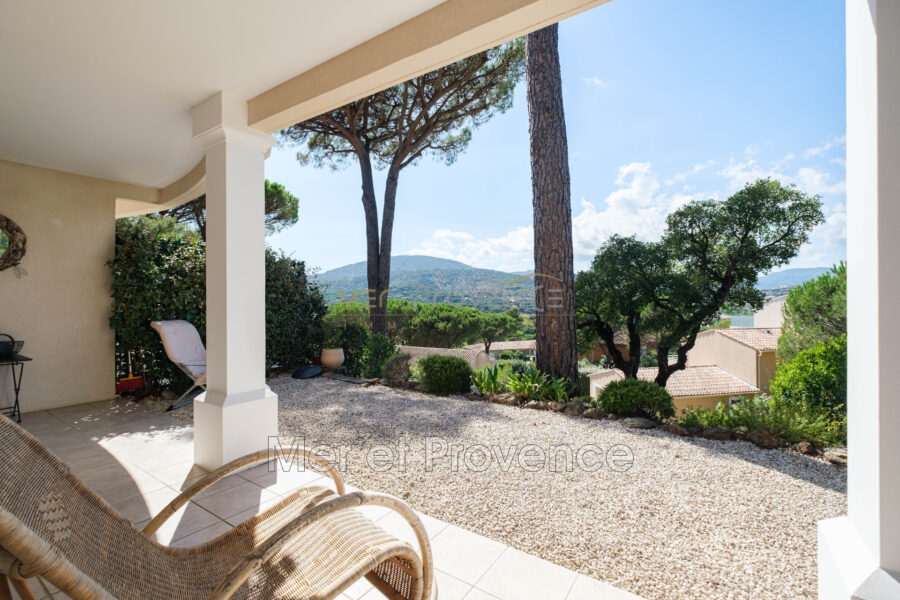 Maison à vendre à Sainte-Maxime — Vue vignes — photo 20