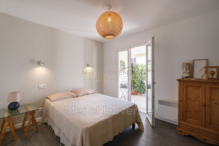 Maison à vendre à Sainte-Maxime — Vue vignes — photo 11