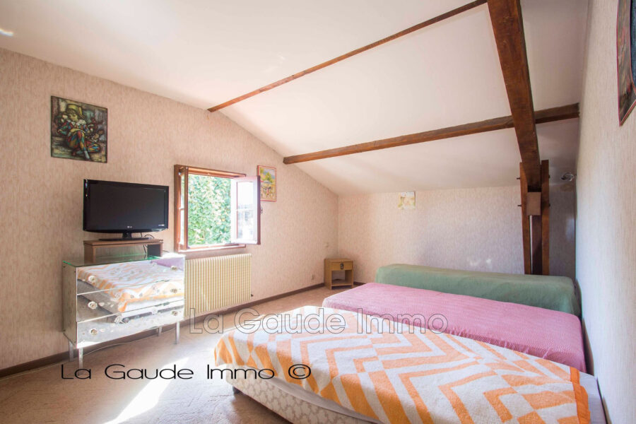 Maison à vendre à La Gaude — Vue montagne — photo 12