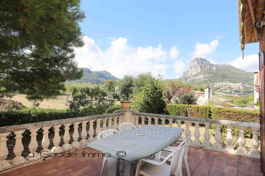 Maison à vendre à La Gaude — Vue montagne — photo 1