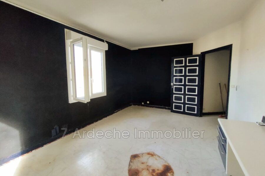 Appartement à vendre à Aubenas — Vue sur la ville — photo 3