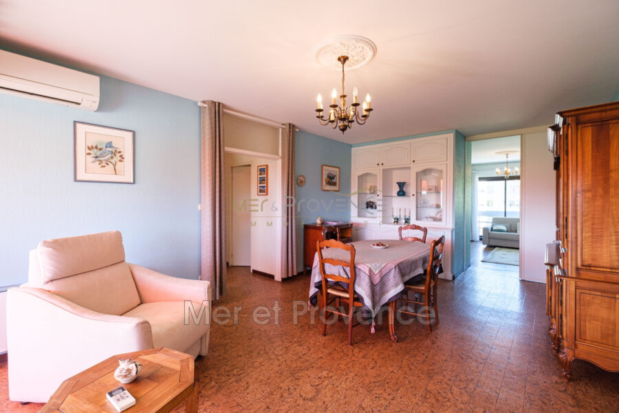 Appartement à vendre à Sainte-Maxime — Vue parc & jardin — photo 3