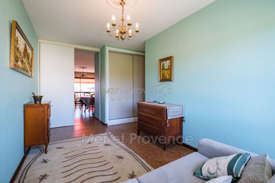 Appartement à vendre à Sainte-Maxime — Vue parc & jardin — photo 8