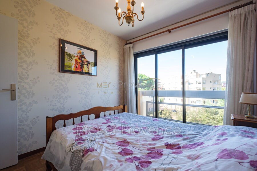 Appartement à vendre à Sainte-Maxime — Vue parc & jardin — photo 11