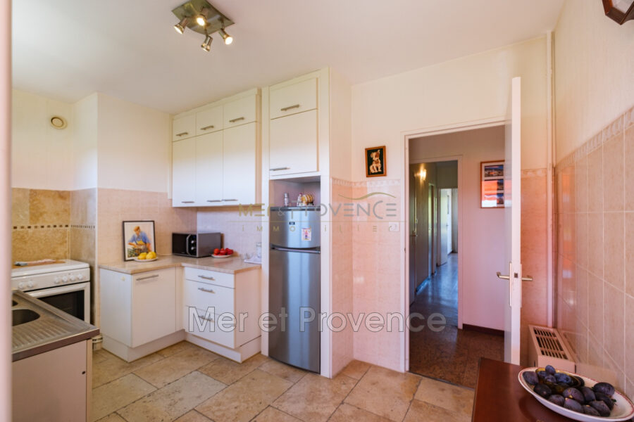 Appartement à vendre à Sainte-Maxime — Vue parc & jardin — photo 5
