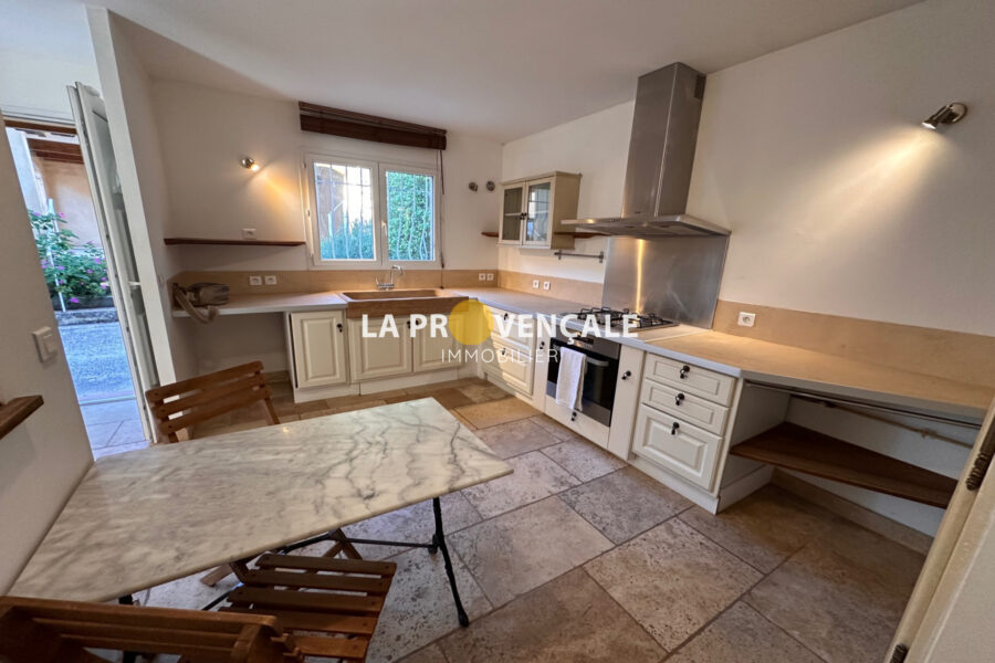 Maison à vendre à La Destrousse — Vue parc & jardin — photo 3
