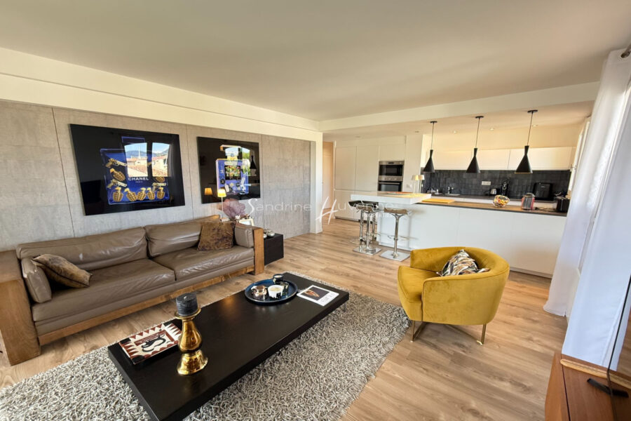 Appartement à vendre à Cogolin — Vue marina & port — photo 9