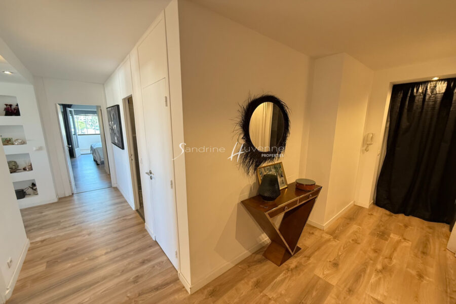 Appartement à vendre à Cogolin — Vue marina & port — photo 11