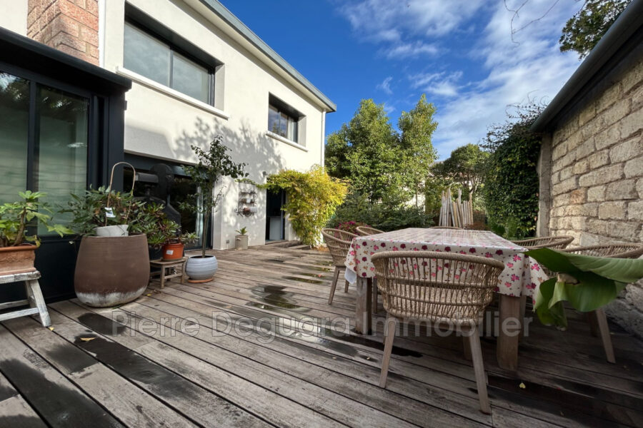 Maison à vendre à Montpellier — Vue parc & jardin — photo 1