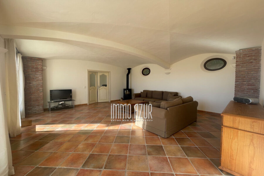 Maison à vendre à Tourrettes-sur-Loup — Vue montagne — photo 15