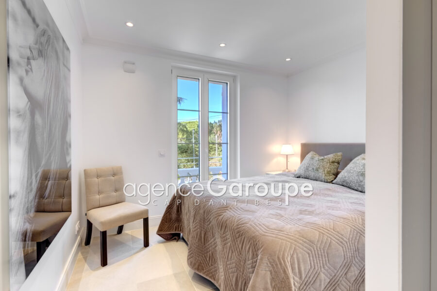 Maison à vendre à Cap-d&rsquo;Antibes — Vue mer — photo 10