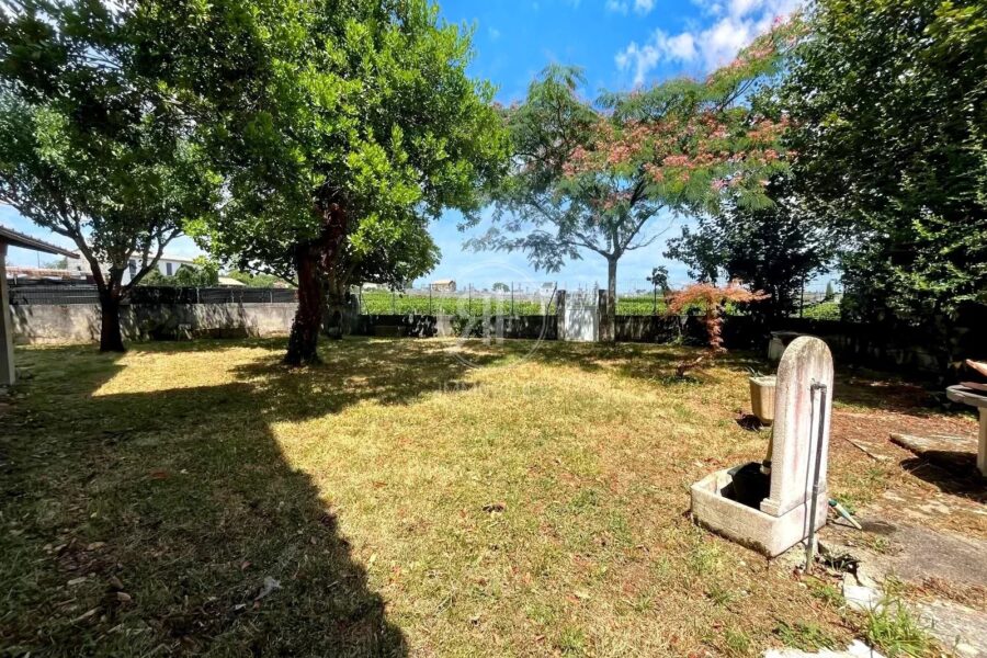 Maison à vendre à Puisseguin — Vue sur la ville — photo 2
