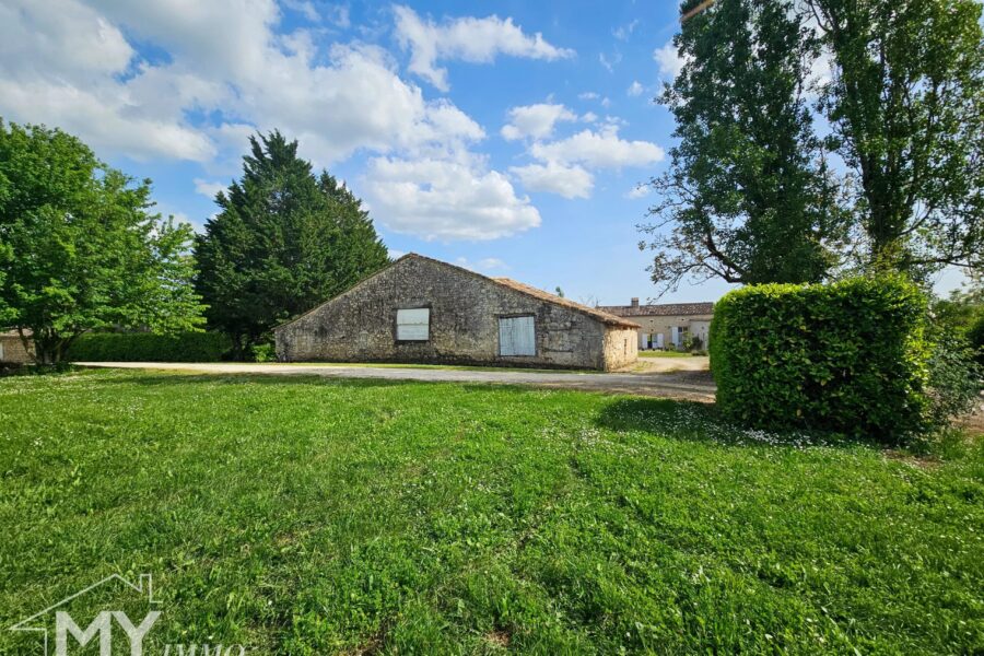 Maison à vendre à Les Lèves-et-Thoumeyragues — Vue montagne — photo 36