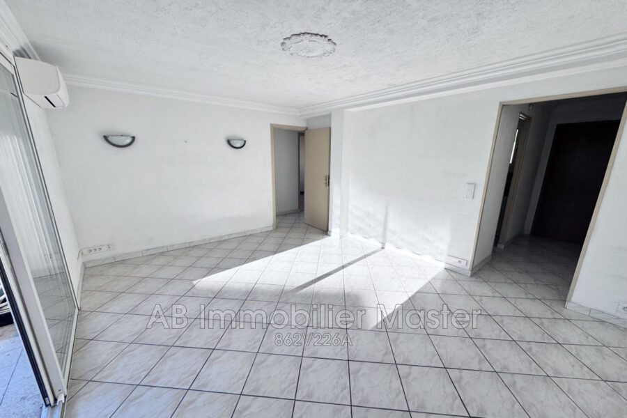Appartement à vendre à Antibes — Vue sur la ville — photo 3