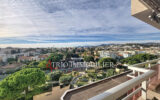 Appartement à louer à Saint-Laurent-du-Var — Vue sur la ville — photo 8