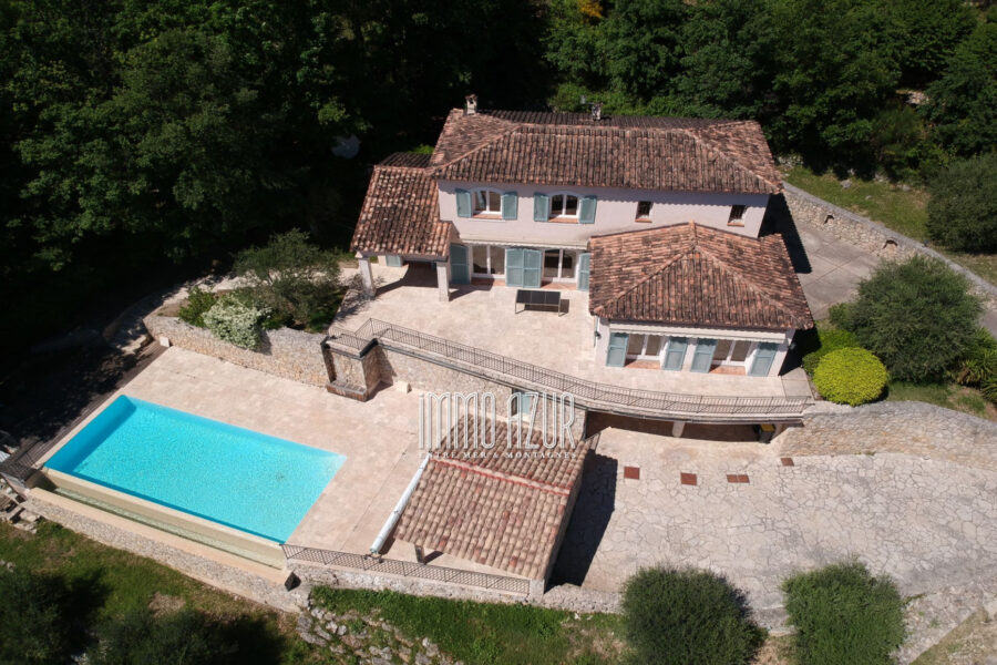 Maison à vendre à Tourrettes-sur-Loup — Vue montagne — photo 4