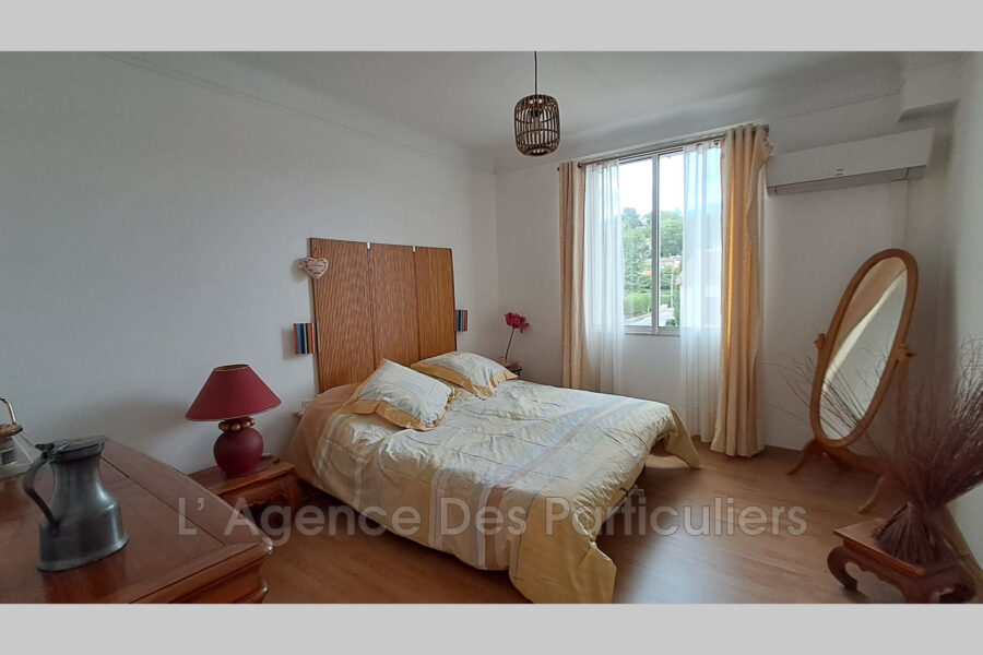 Maison à vendre à Draguignan — Vue sur la ville — photo 12