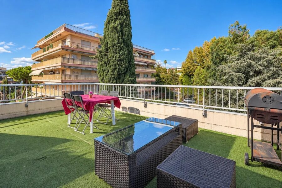Appartement à vendre à Saint-Laurent-du-Var — Vue parc & jardin — photo 7
