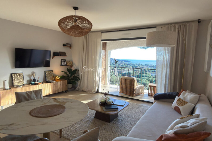 Appartement à vendre à La Croix-Valmer — Vue mer — photo 9