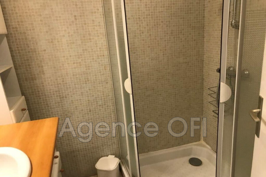 Appartement à vendre à Juan-les-Pins — Vue sur la ville — photo 14