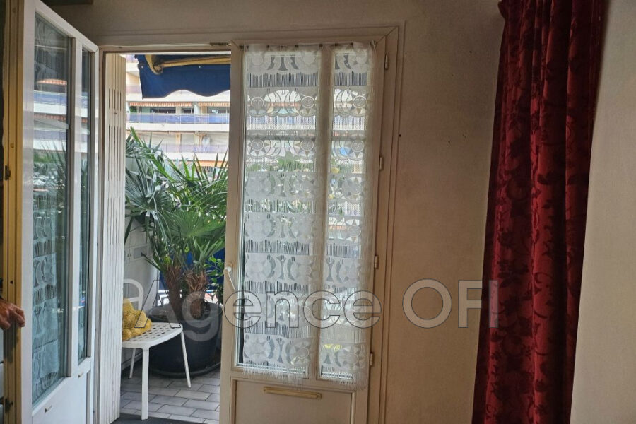 Appartement à vendre à Juan-les-Pins — Vue sur la ville — photo 6