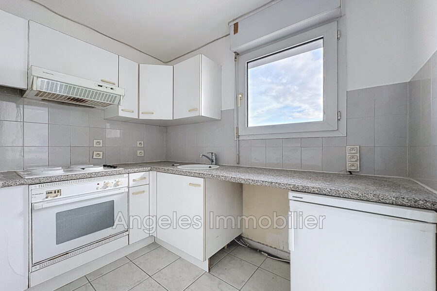 Appartement à vendre à Antibes — Vue sur la ville — photo 4