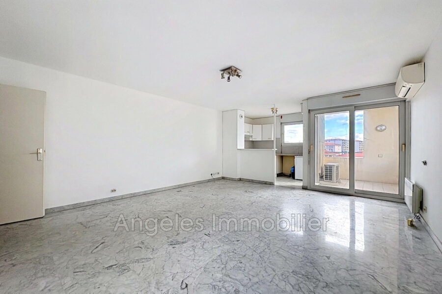Appartement à vendre à Antibes — Vue sur la ville — photo 3