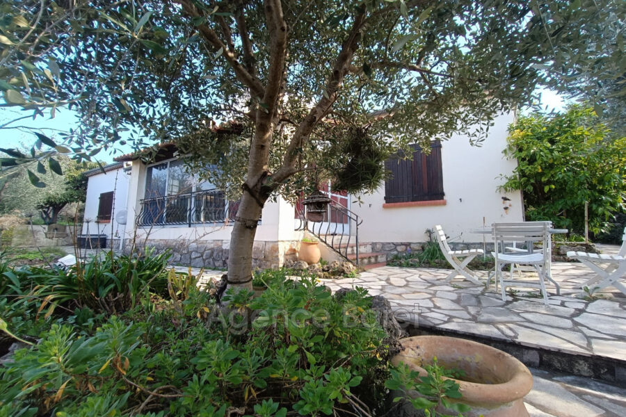 Maison à vendre à Draguignan — Vue parc & jardin — photo 15