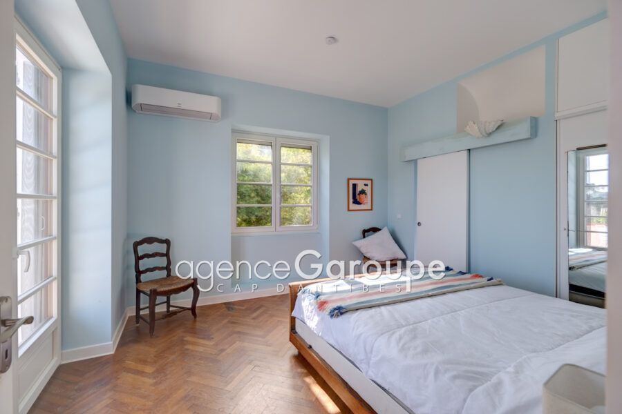 Maison à vendre à Cap-d&rsquo;Antibes — Vue mer — photo 7