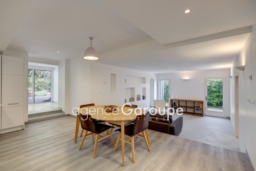 Maison à vendre à Cap-d&rsquo;Antibes — Vue mer — photo 12
