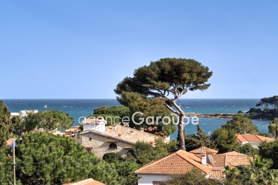 Maison à vendre à Cap-d&rsquo;Antibes — Vue mer — photo 1