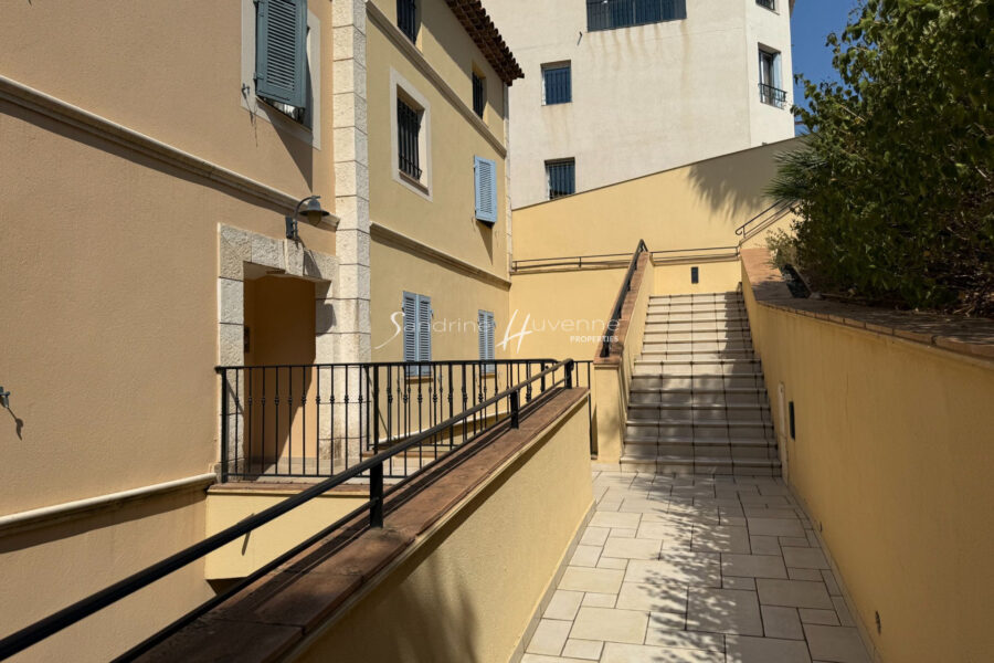 Appartement à vendre à La Croix-Valmer — Vue parc & jardin — photo 13