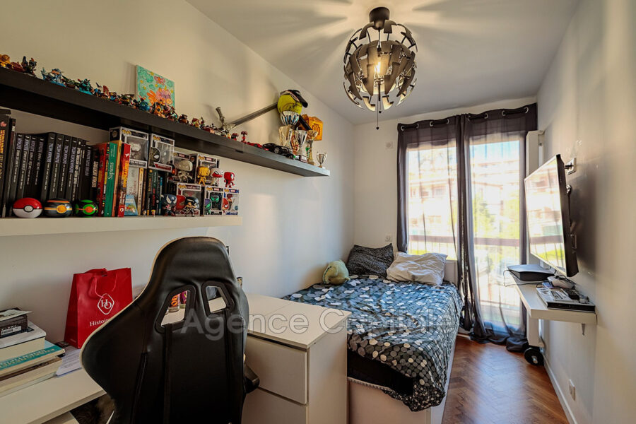 Appartement à vendre à Cagnes-sur-Mer — Vue sur la ville — photo 20