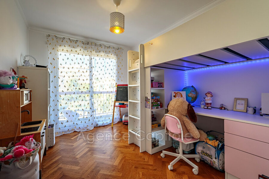 Appartement à vendre à Cagnes-sur-Mer — Vue sur la ville — photo 19