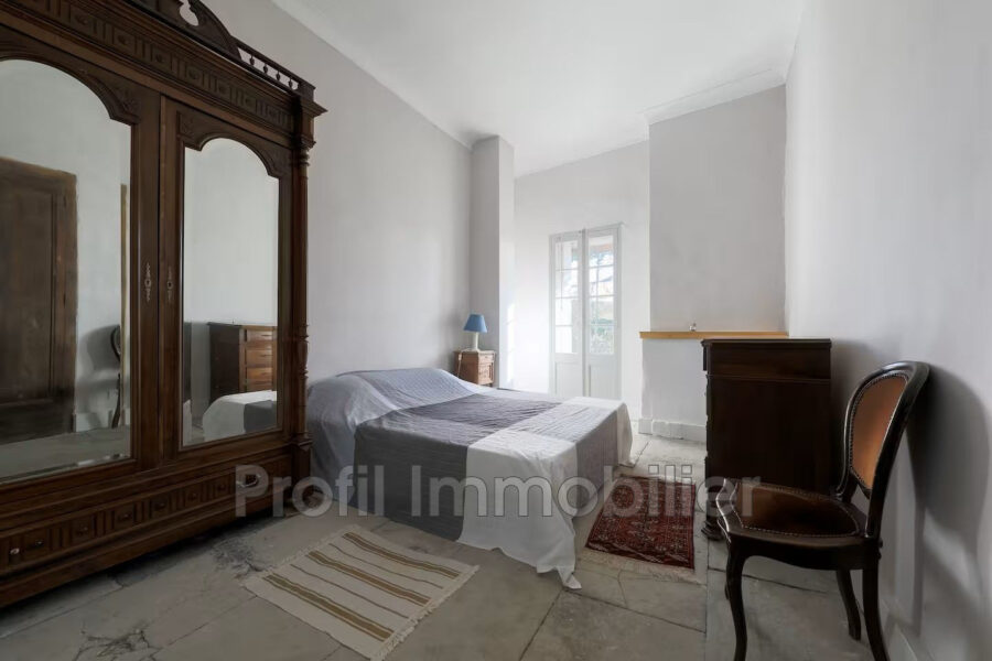 Maison à vendre à Junas — Vue parc & jardin — photo 7