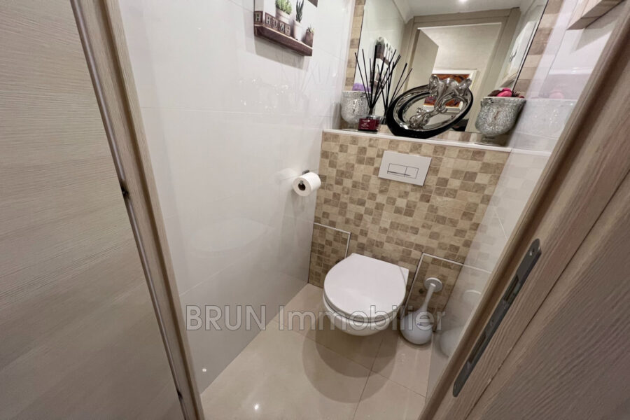 Appartement à vendre à Juan-les-Pins — Vue sur la ville — photo 9