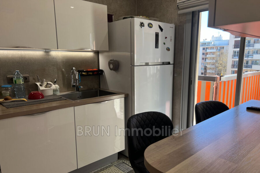 Appartement à vendre à Juan-les-Pins — Vue sur la ville — photo 12