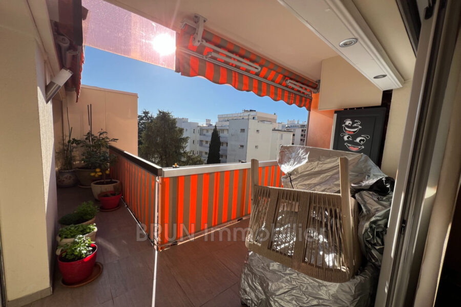 Appartement à vendre à Juan-les-Pins — Vue sur la ville — photo 13